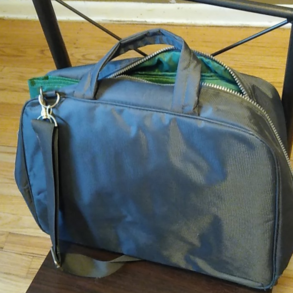 Guess laptop bag